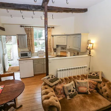 Longlands Milkmaid's Parlour