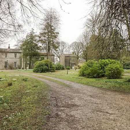 Longlands Milkmaid's Parlour * Cartmel