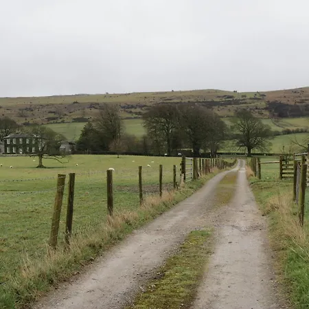Longlands Milkmaid's Parlour *